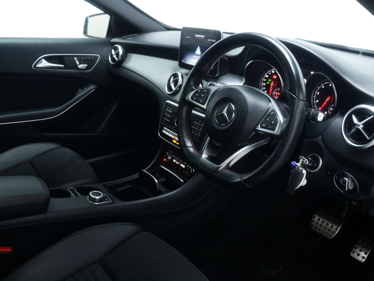 Used Mercedes-Benz GLA 2020 for sale - 76884357: Photo 45