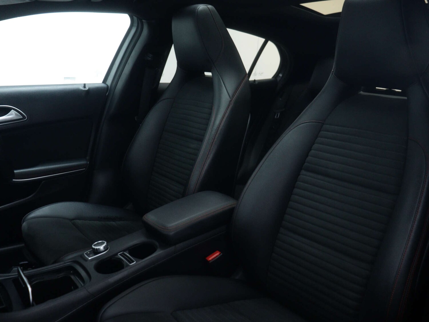 Used Mercedes-Benz GLA 2020 for sale - 76884357: Photo 51