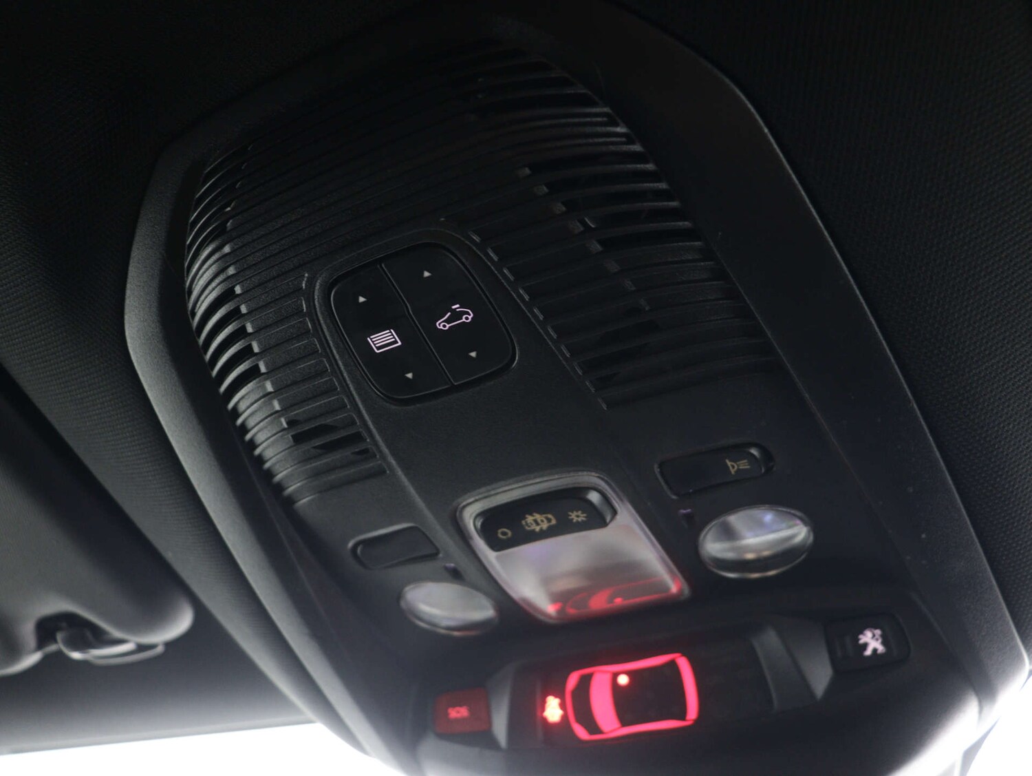 Used Peugeot 5008 2020 for sale - 75870873: Photo 30