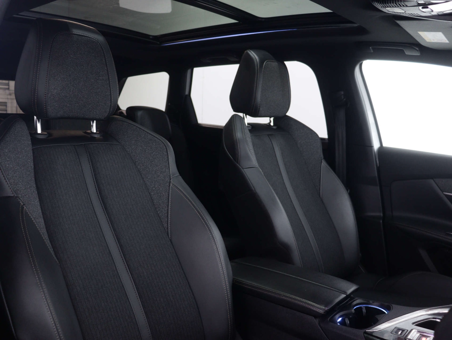 Used Peugeot 5008 2020 for sale - 75870873: Photo 37