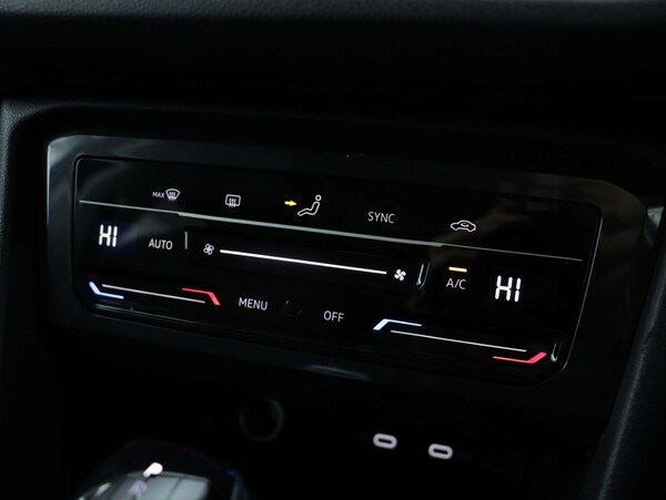 Used Volkswagen Tiguan 2023 for sale - 74502968: Photo 30