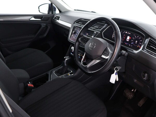 Used Volkswagen Tiguan 2023 for sale - 74502968: Photo 41