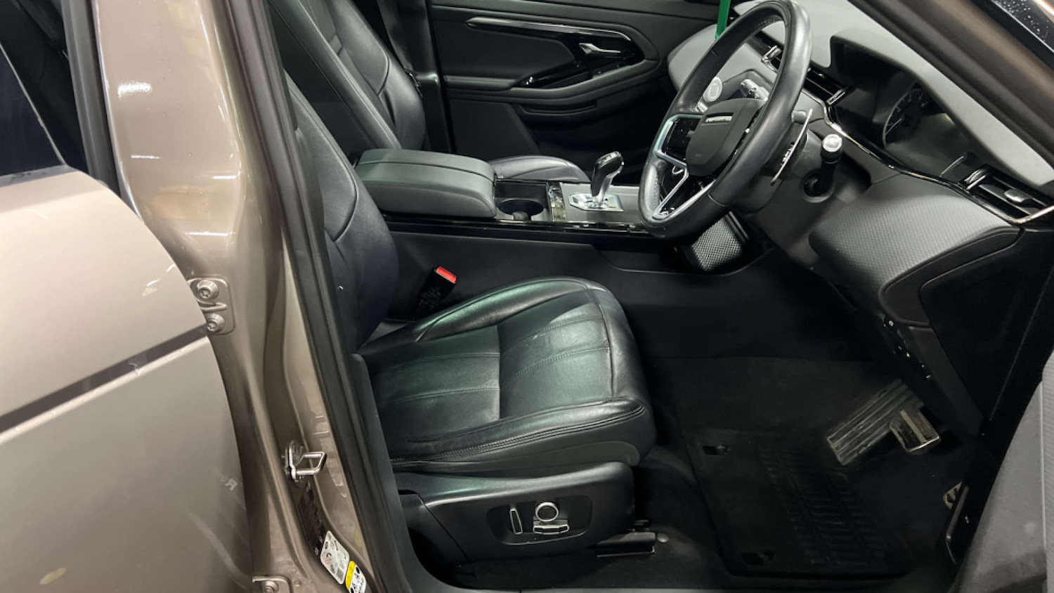 Used Land Rover Range Rover Evoque 2021 for sale - 76599670: Photo 11