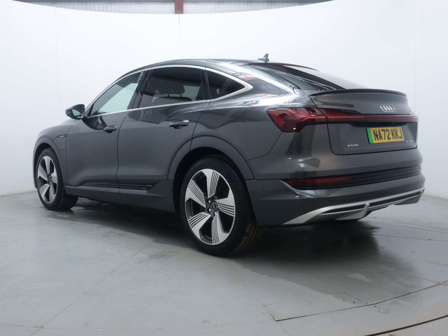 Used Audi e-tron 2022 for sale - 77151093: Photo 10