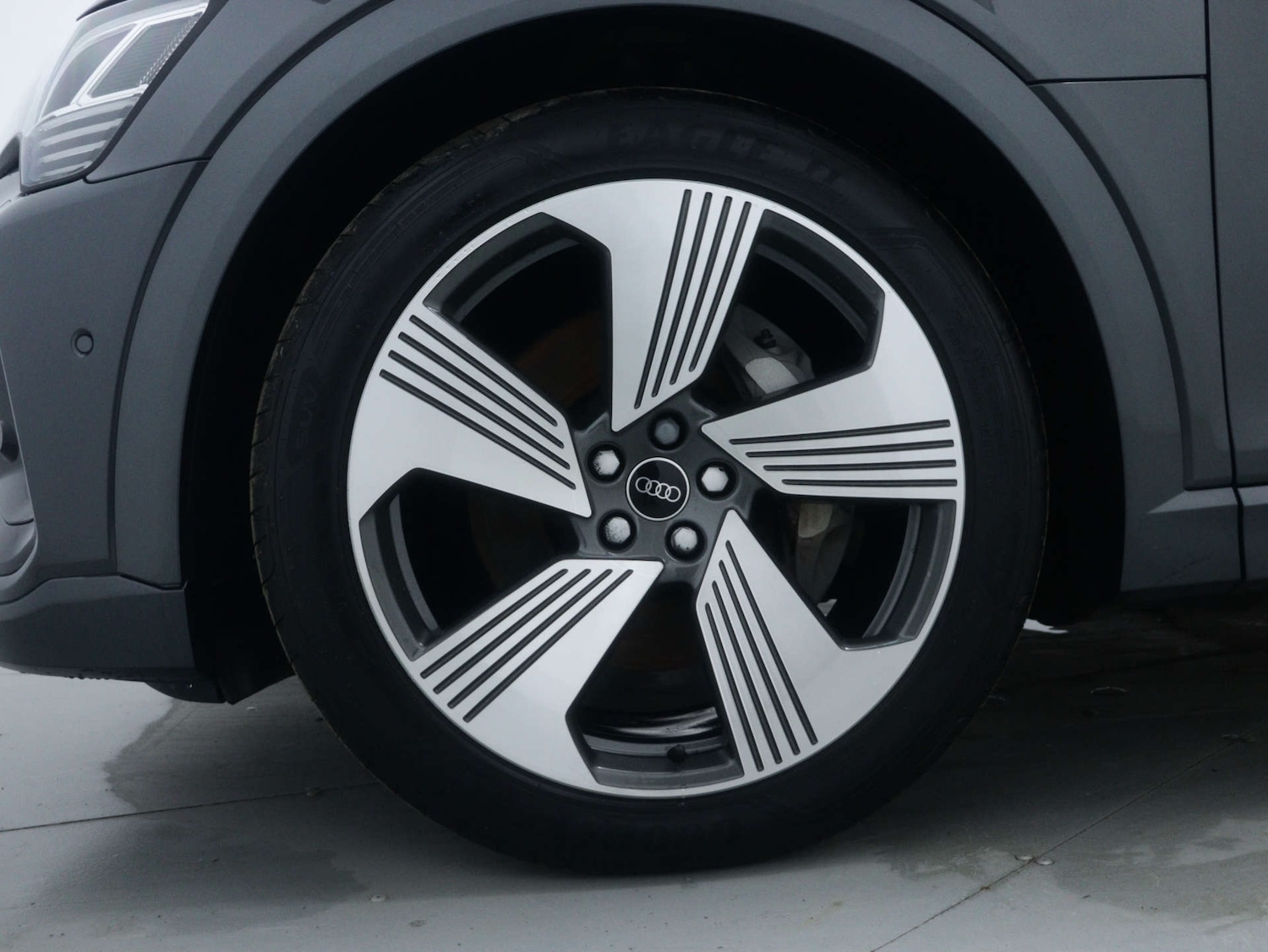 Used Audi e-tron 2022 for sale - 77151093: Photo 16