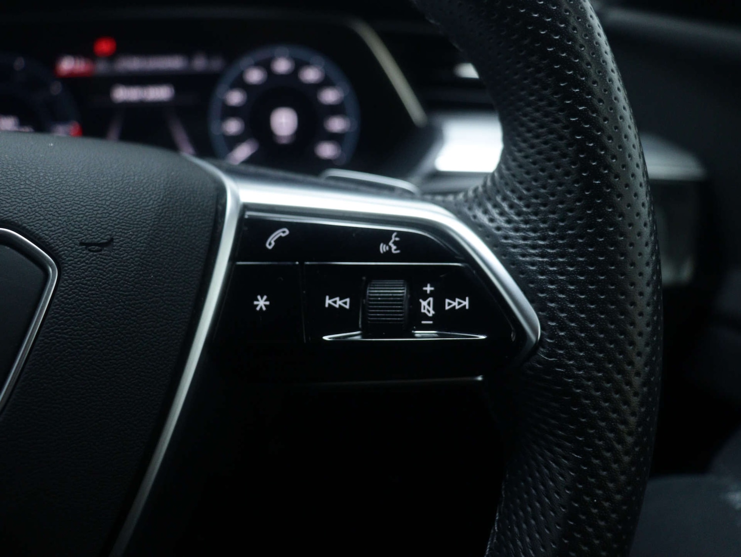 Used Audi e-tron 2022 for sale - 77151093: Photo 40