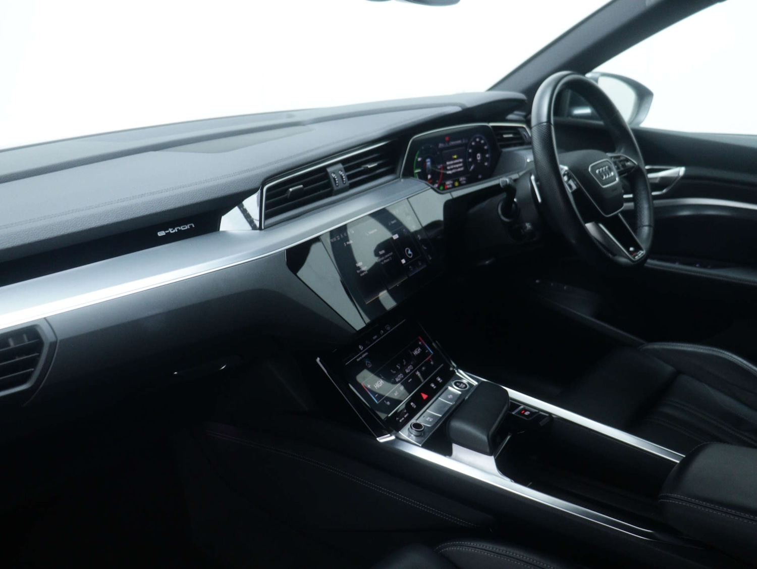 Used Audi e-tron 2022 for sale - 77151093: Photo 51