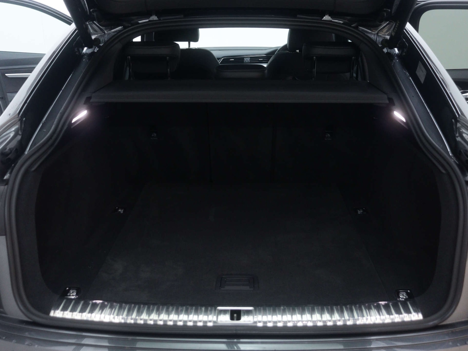 Used Audi e-tron 2022 for sale - 77151093: Photo 57