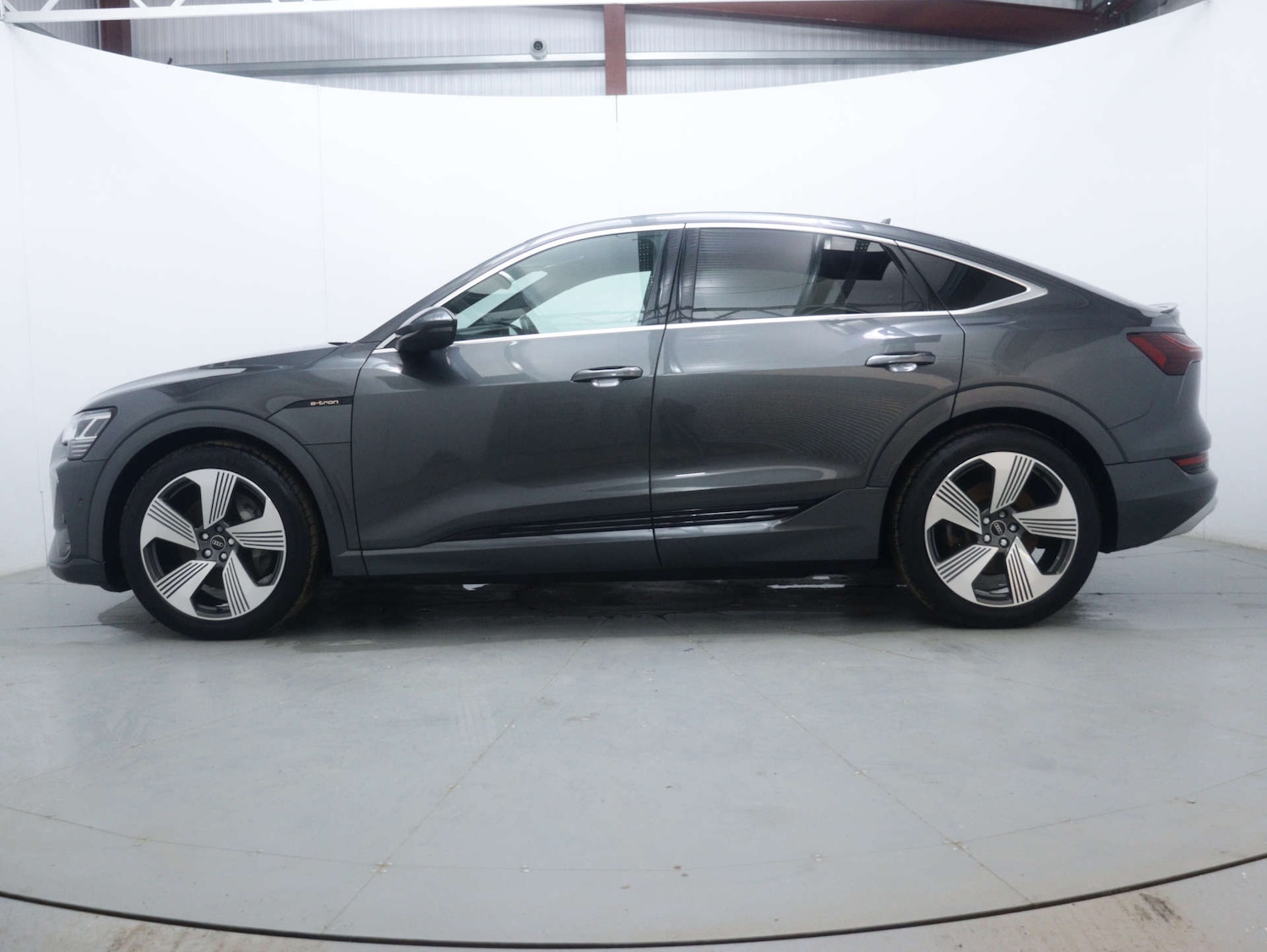 Used Audi e-tron 2022 for sale - 77151093: Photo 9