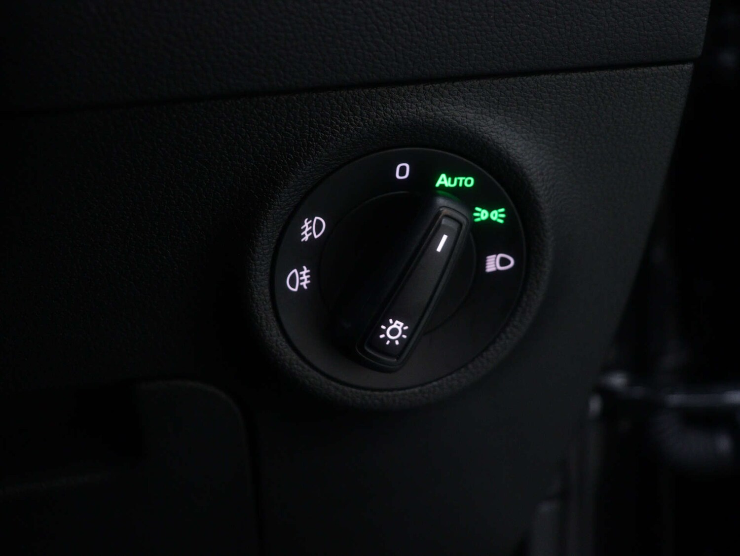 Used Skoda Karoq 2020 for sale - 77380651: Photo 42