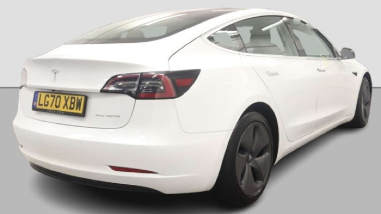 Used Tesla Model 3 2020 for sale - 76894439: Photo 8