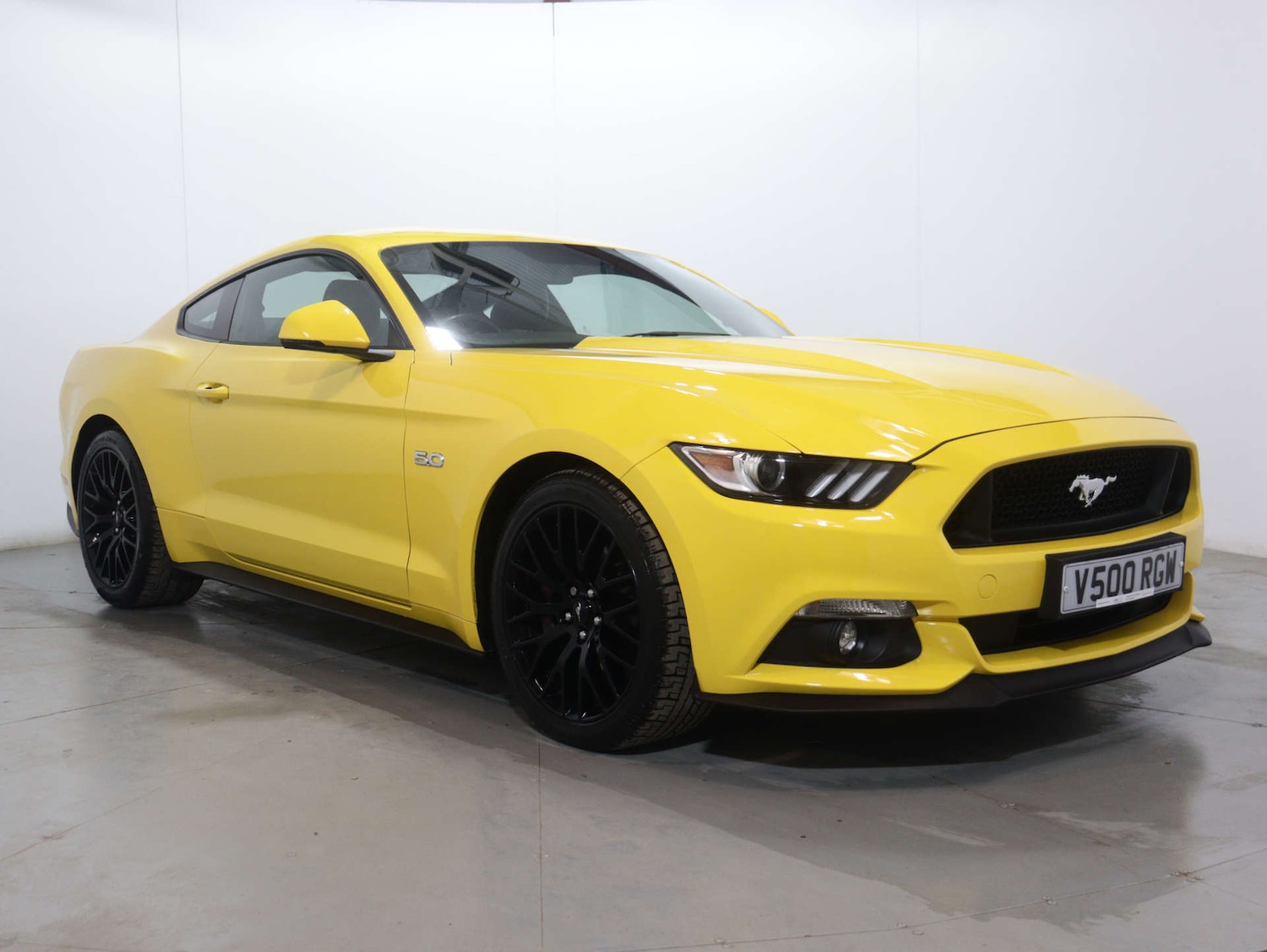 Used Ford Mustang 2017 for sale - 76126190: Photo 1