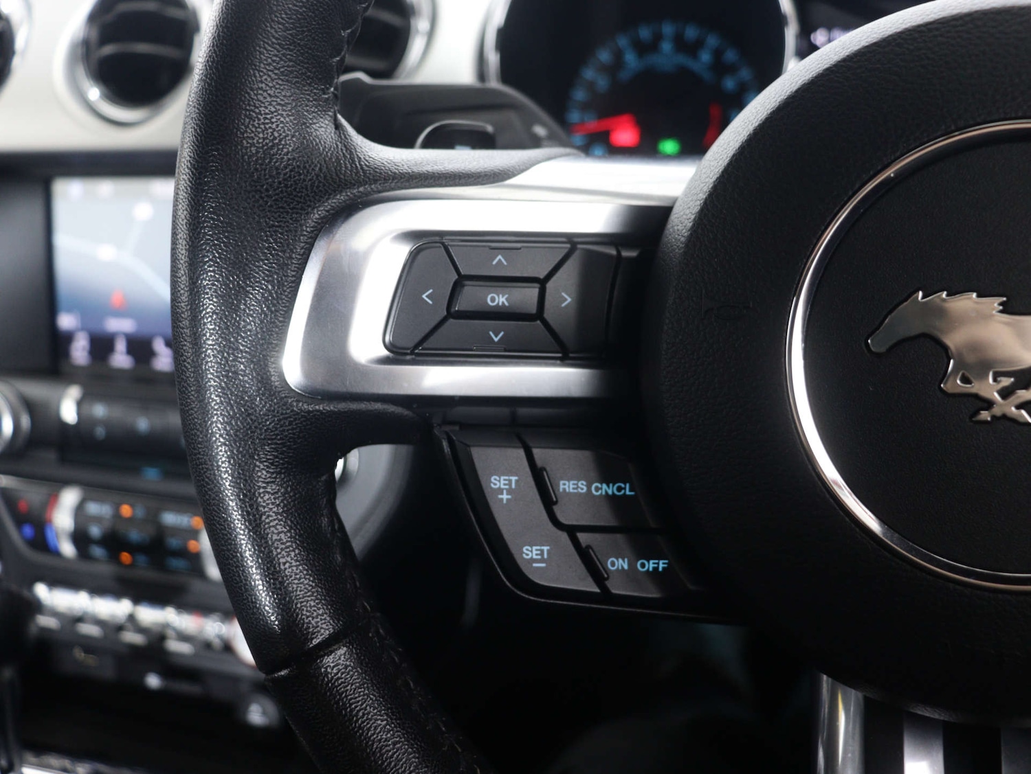 Used Ford Mustang 2017 for sale - 76126190: Photo 25