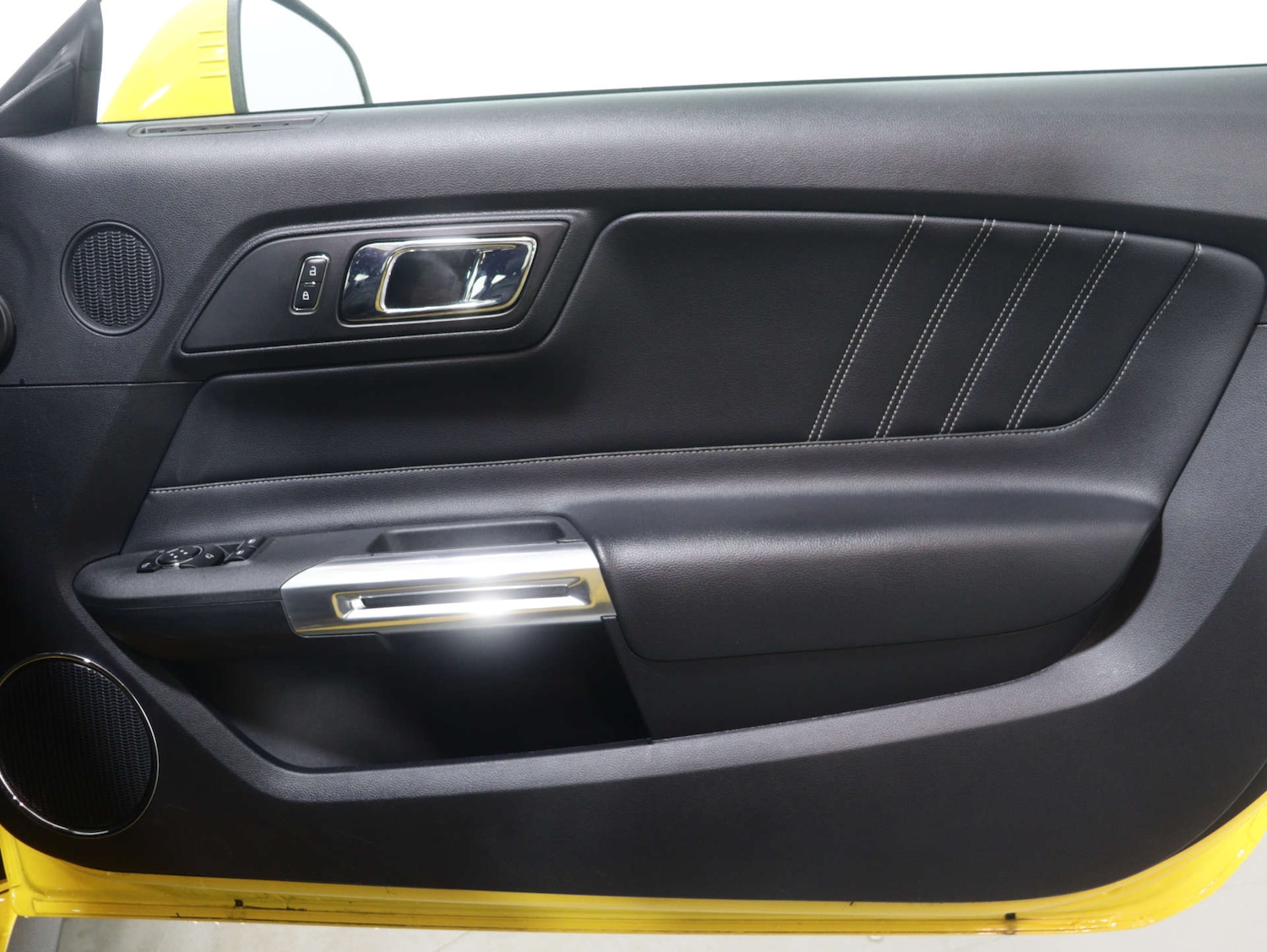 Used Ford Mustang 2017 for sale - 76126190: Photo 37