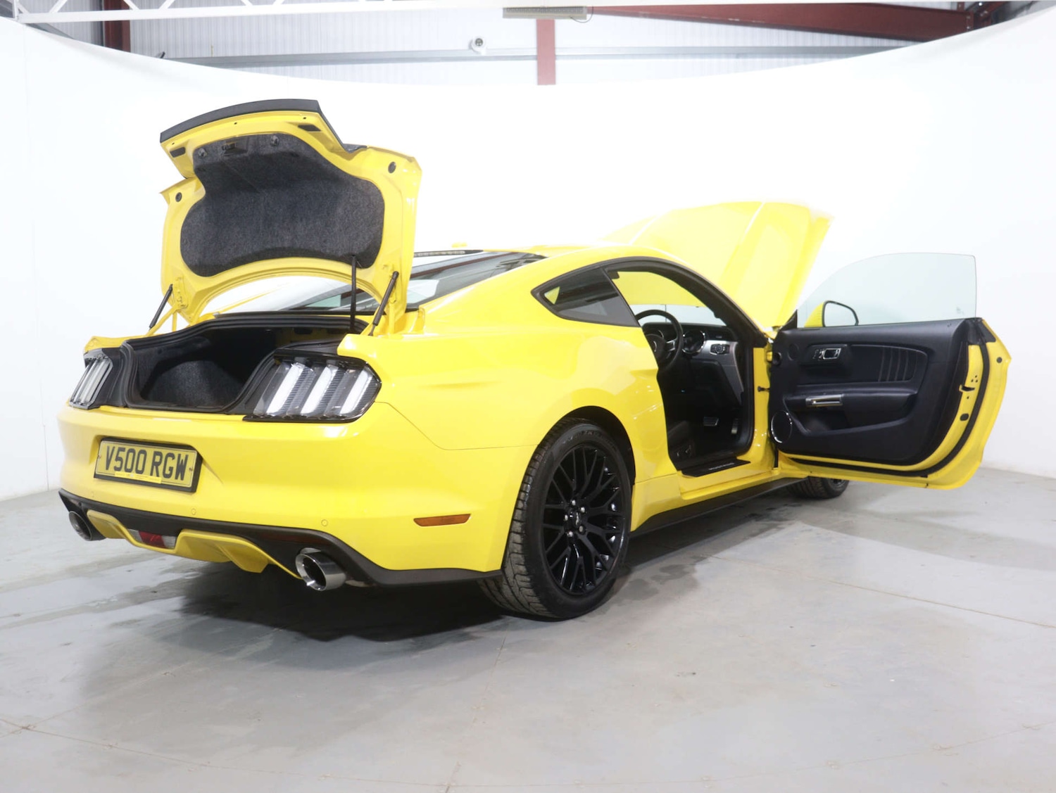 Used Ford Mustang 2017 for sale - 76126190: Photo 46