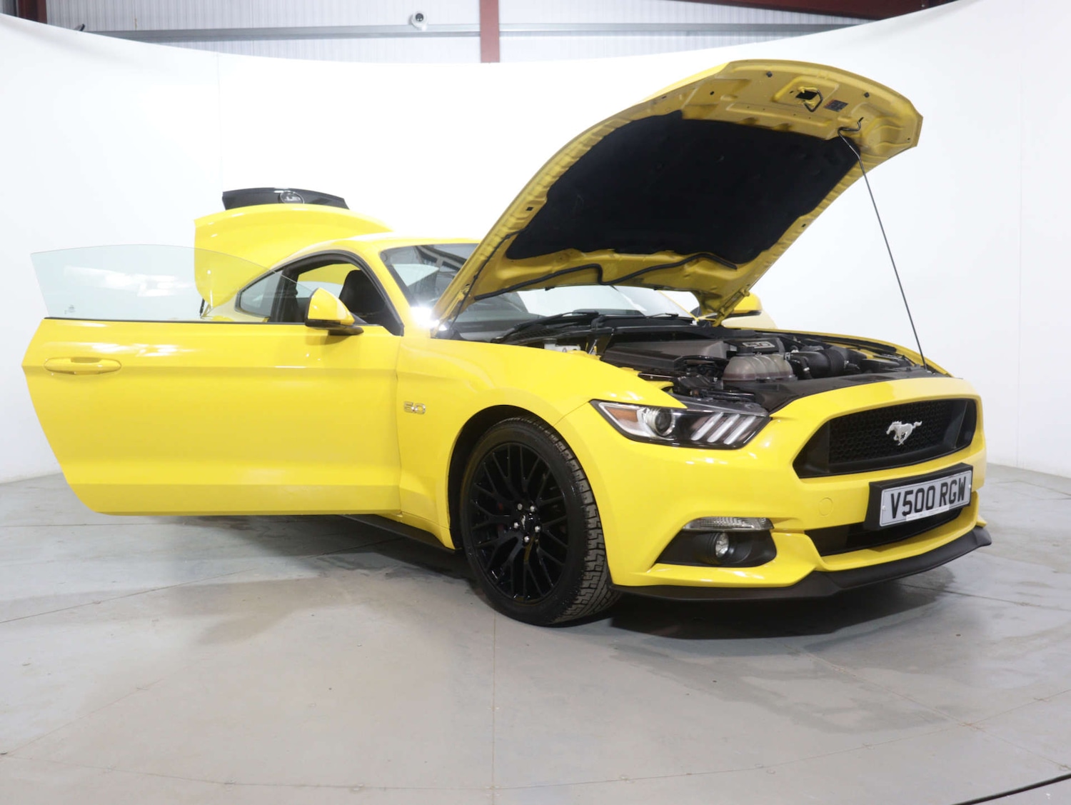 Used Ford Mustang 2017 for sale - 76126190: Photo 47