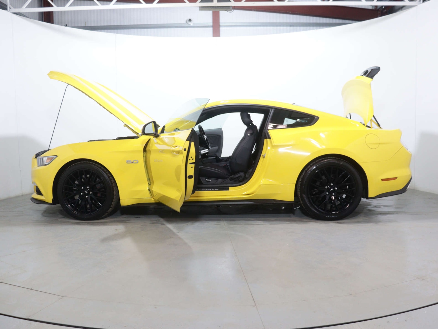 Used Ford Mustang 2017 for sale - 76126190: Photo 50