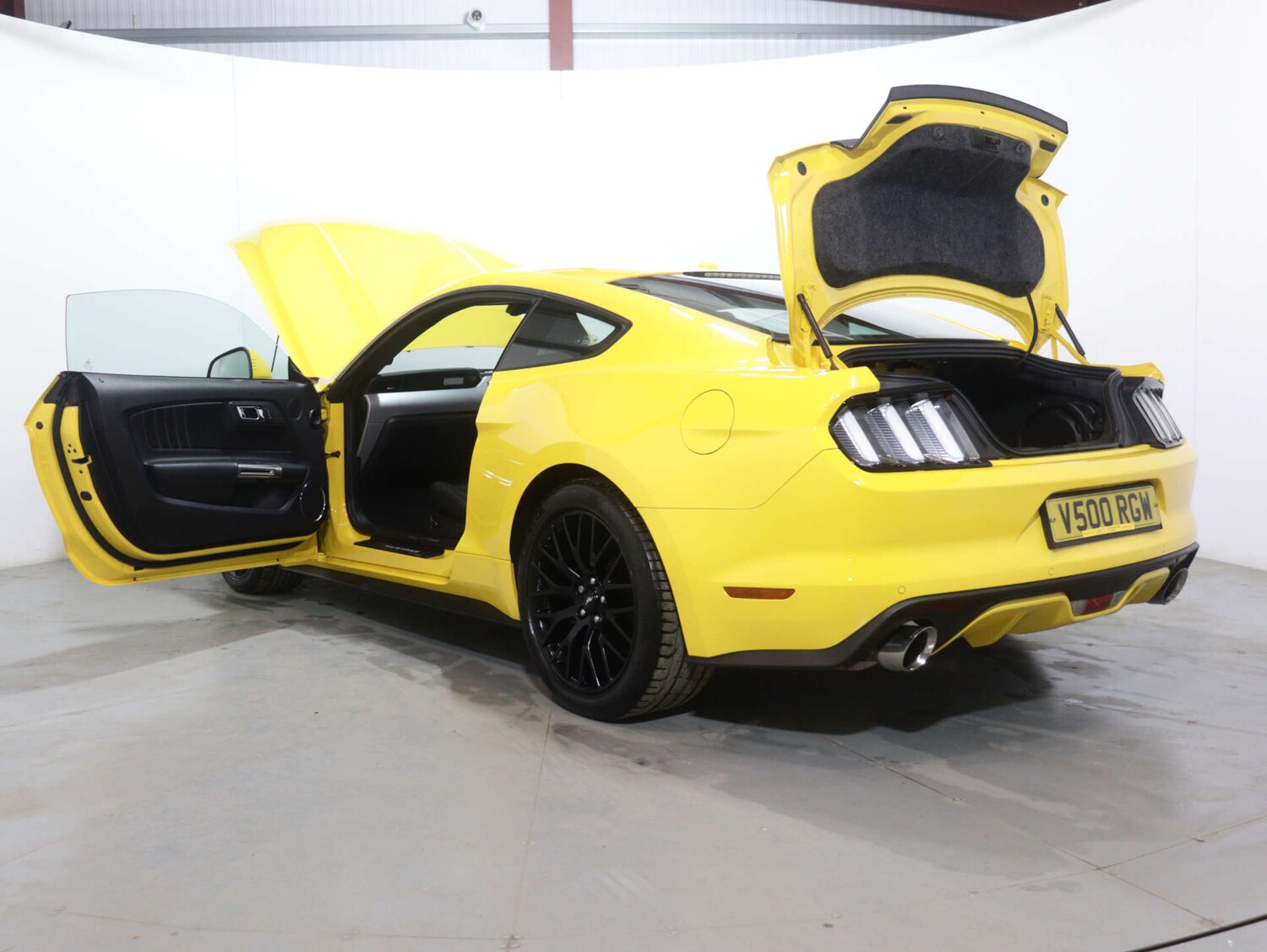 Used Ford Mustang 2017 for sale - 76126190: Photo 51