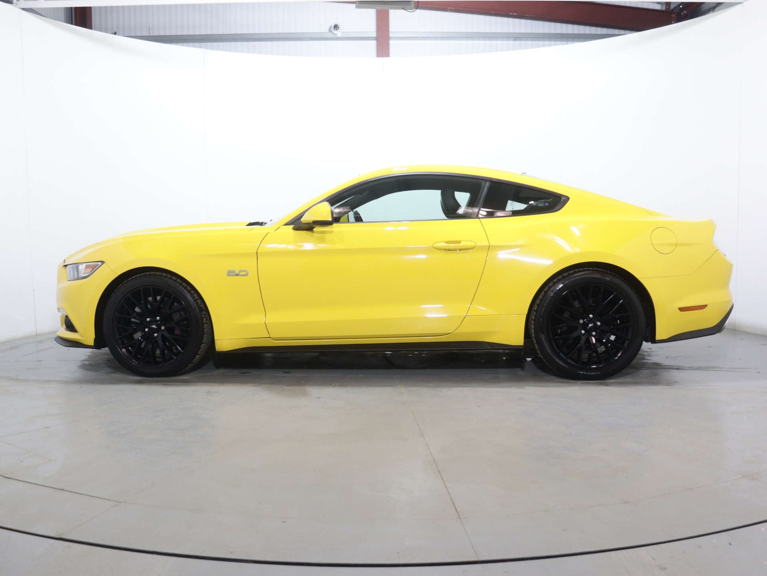 Used Ford Mustang 2017 for sale - 76126190: Photo 7