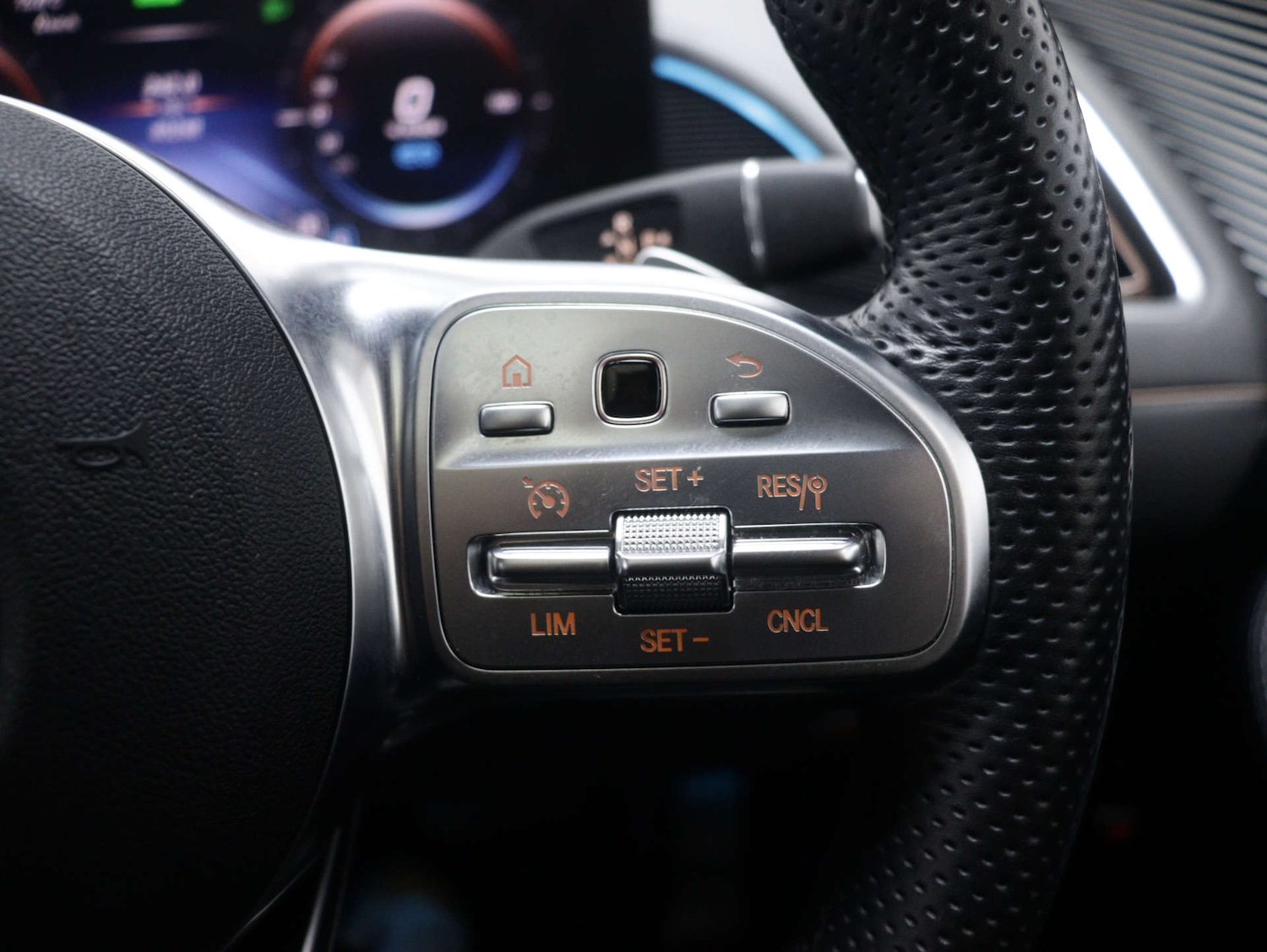 Used Mercedes-Benz EQC 2022 for sale - 76253824: Photo 37