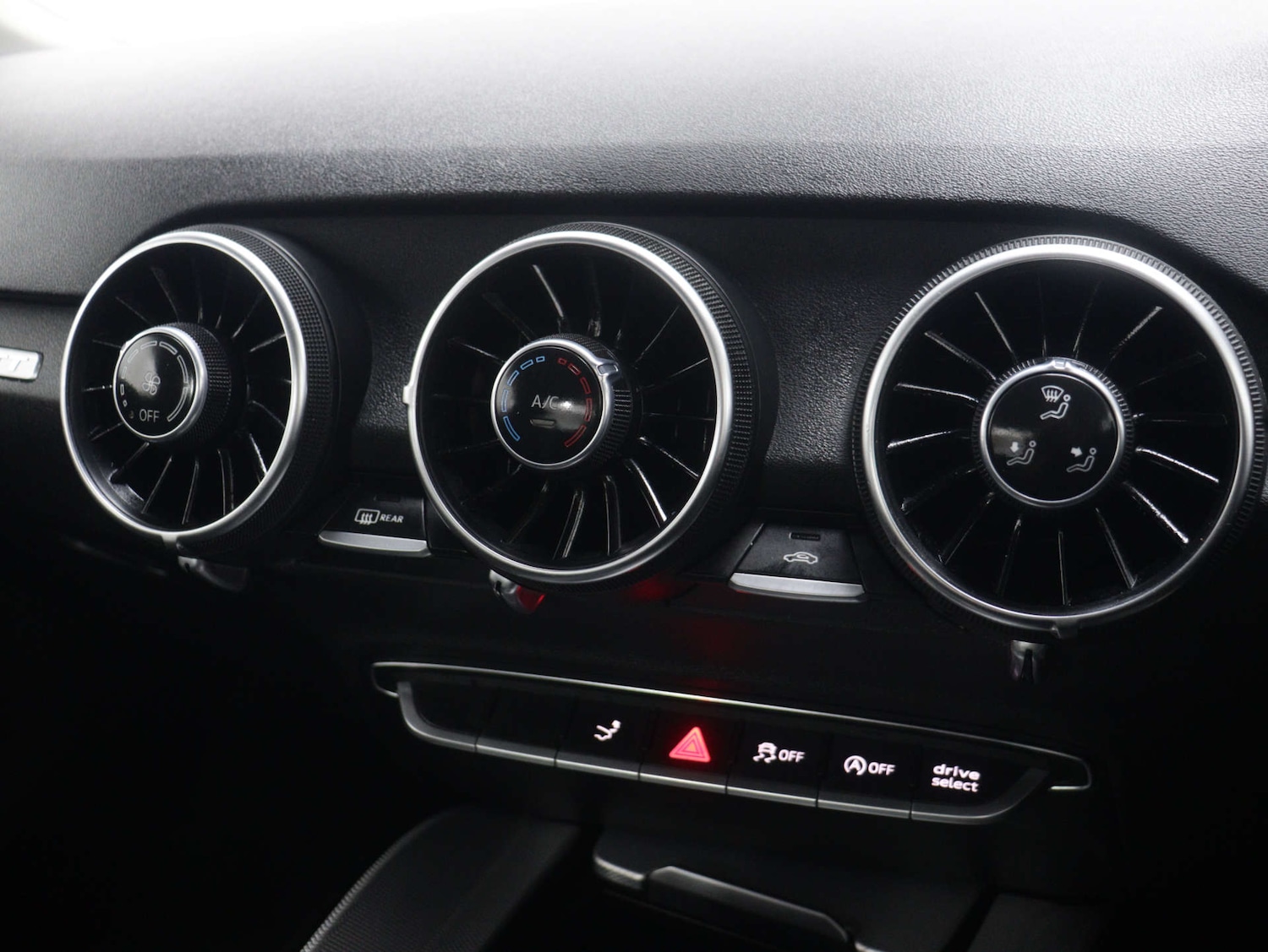 Used Audi TT 2015 for sale - 76340742: Photo 25