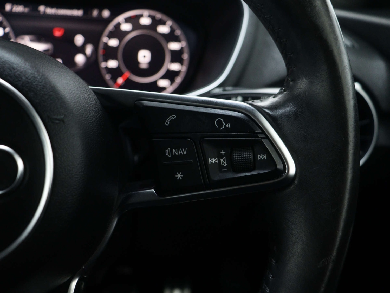 Used Audi TT 2015 for sale - 76340742: Photo 30