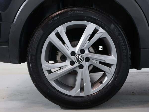 Used Volkswagen T-Cross 2024 for sale - 74398590: Photo 12