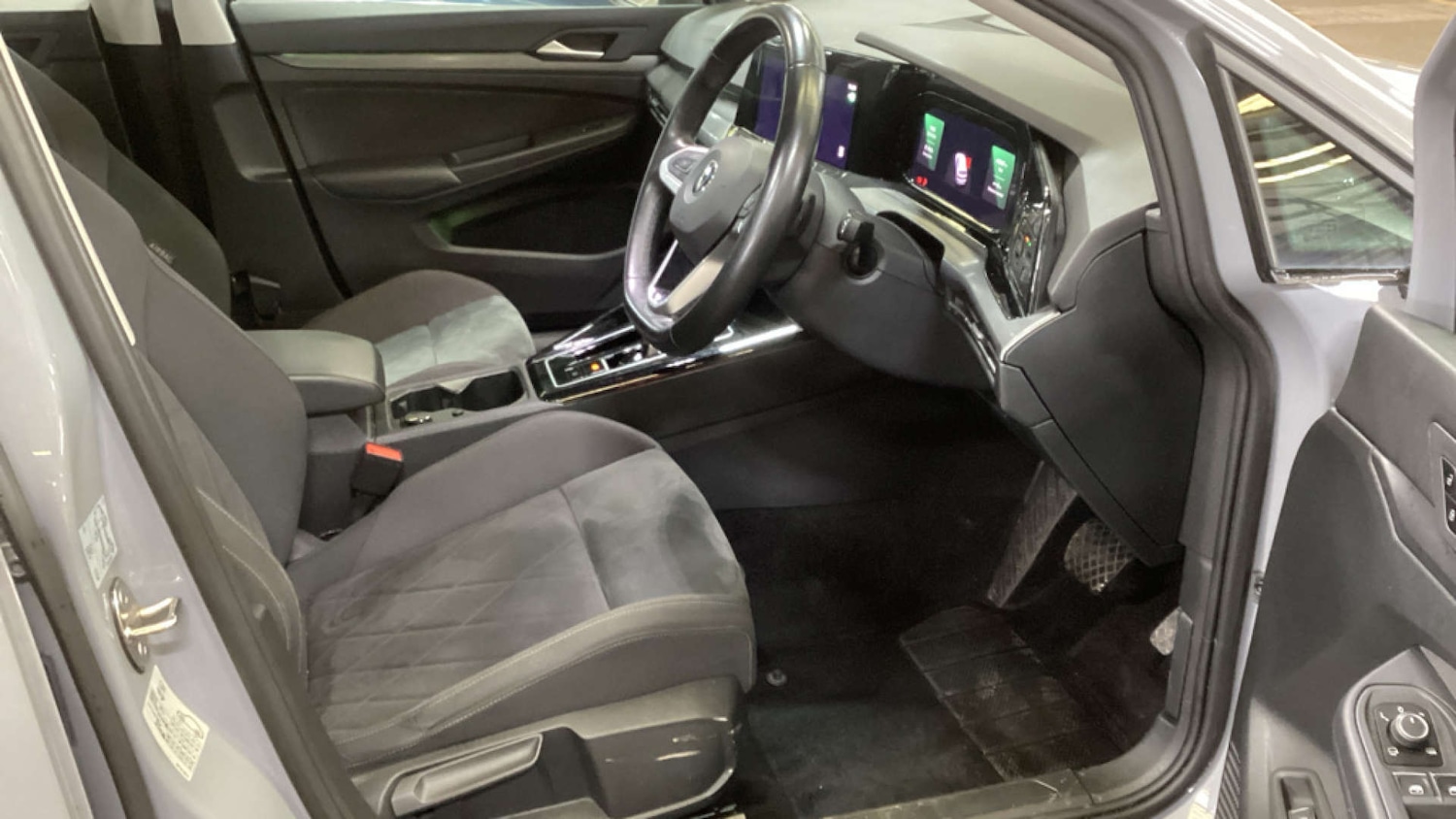 Used Volkswagen Golf 2023 for sale - 77745542: Photo 10