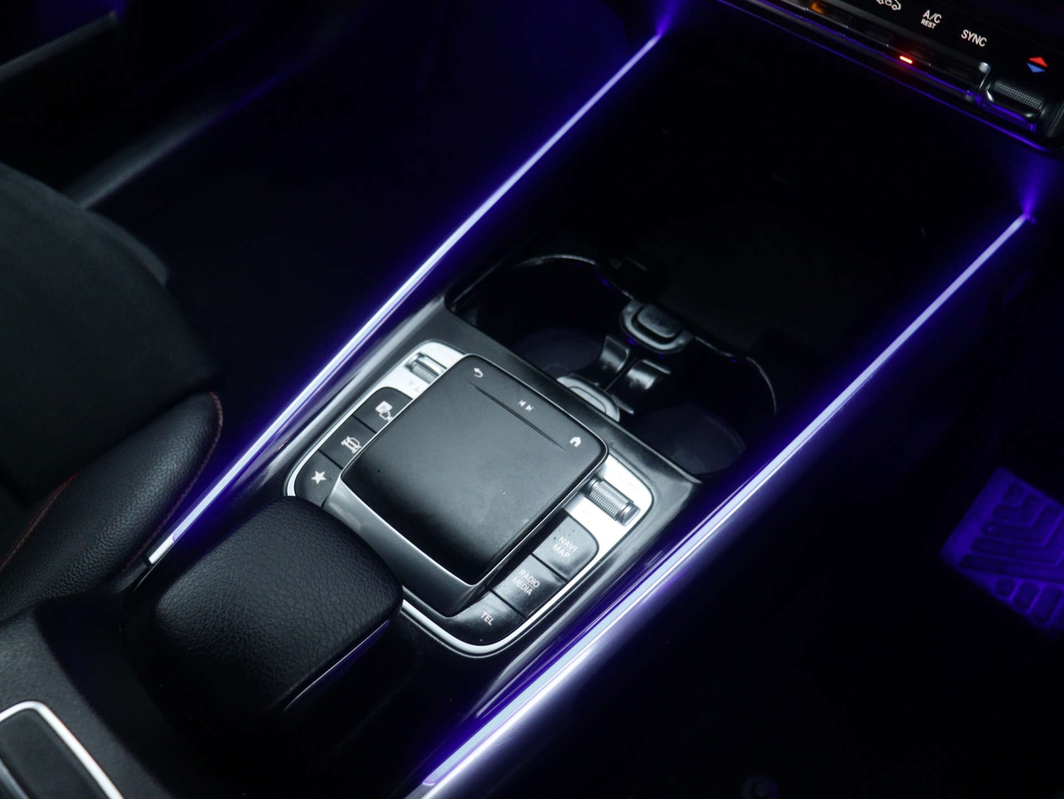 Used Mercedes-Benz GLB 2020 for sale - 76693638: Photo 35