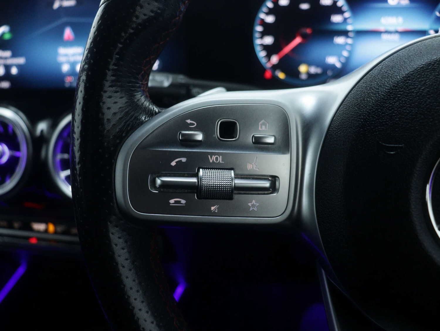 Used Mercedes-Benz GLB 2020 for sale - 76693638: Photo 37