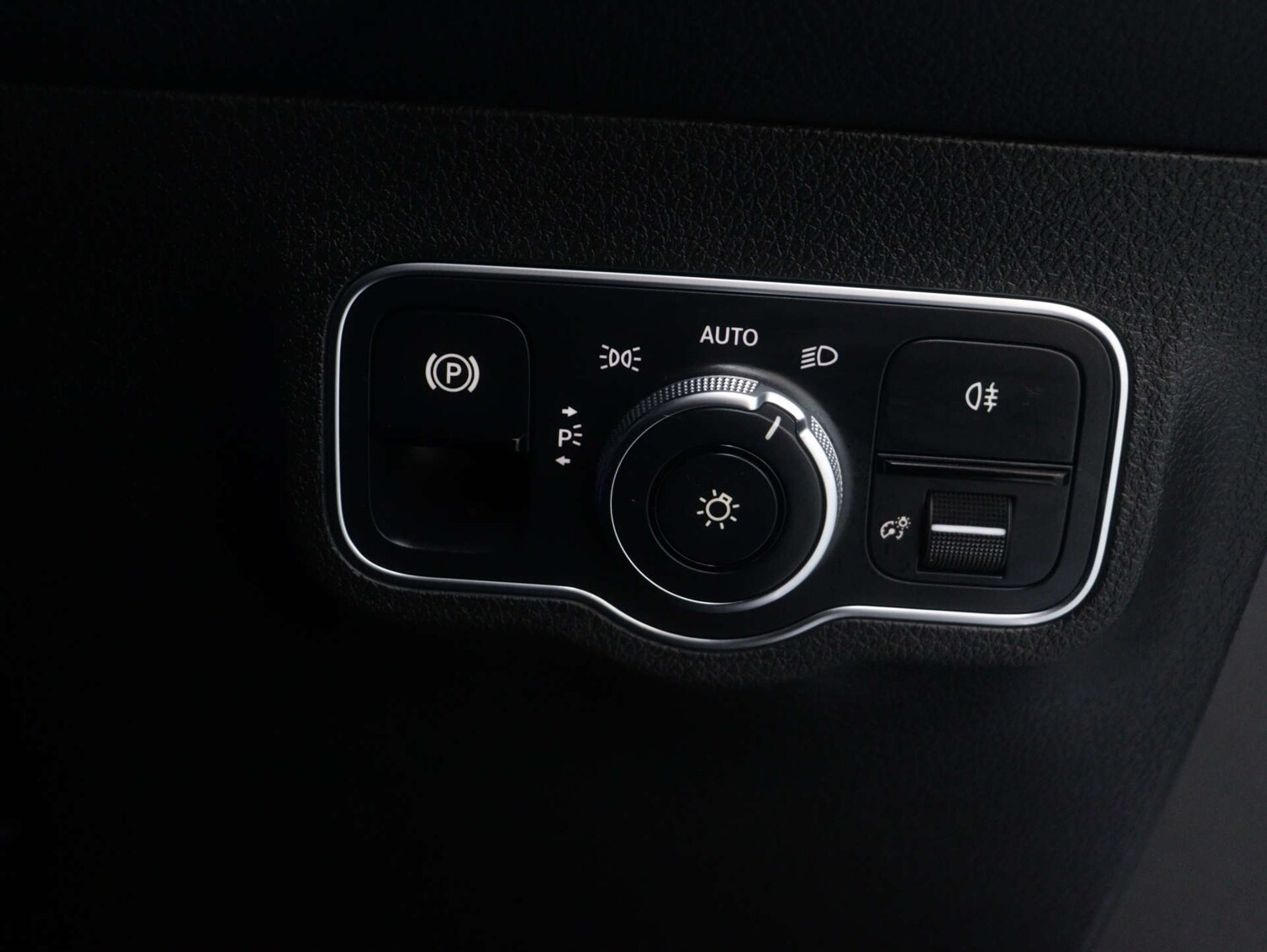 Used Mercedes-Benz GLB 2020 for sale - 76693638: Photo 41