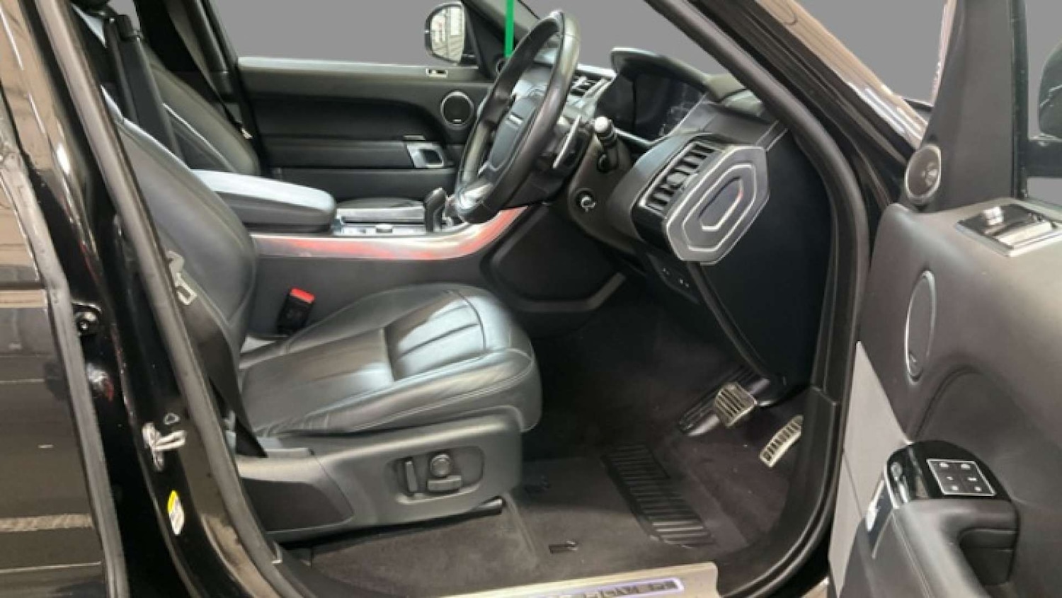 Used Land Rover Range Rover Sport 2021 for sale - 76363964: Photo 11