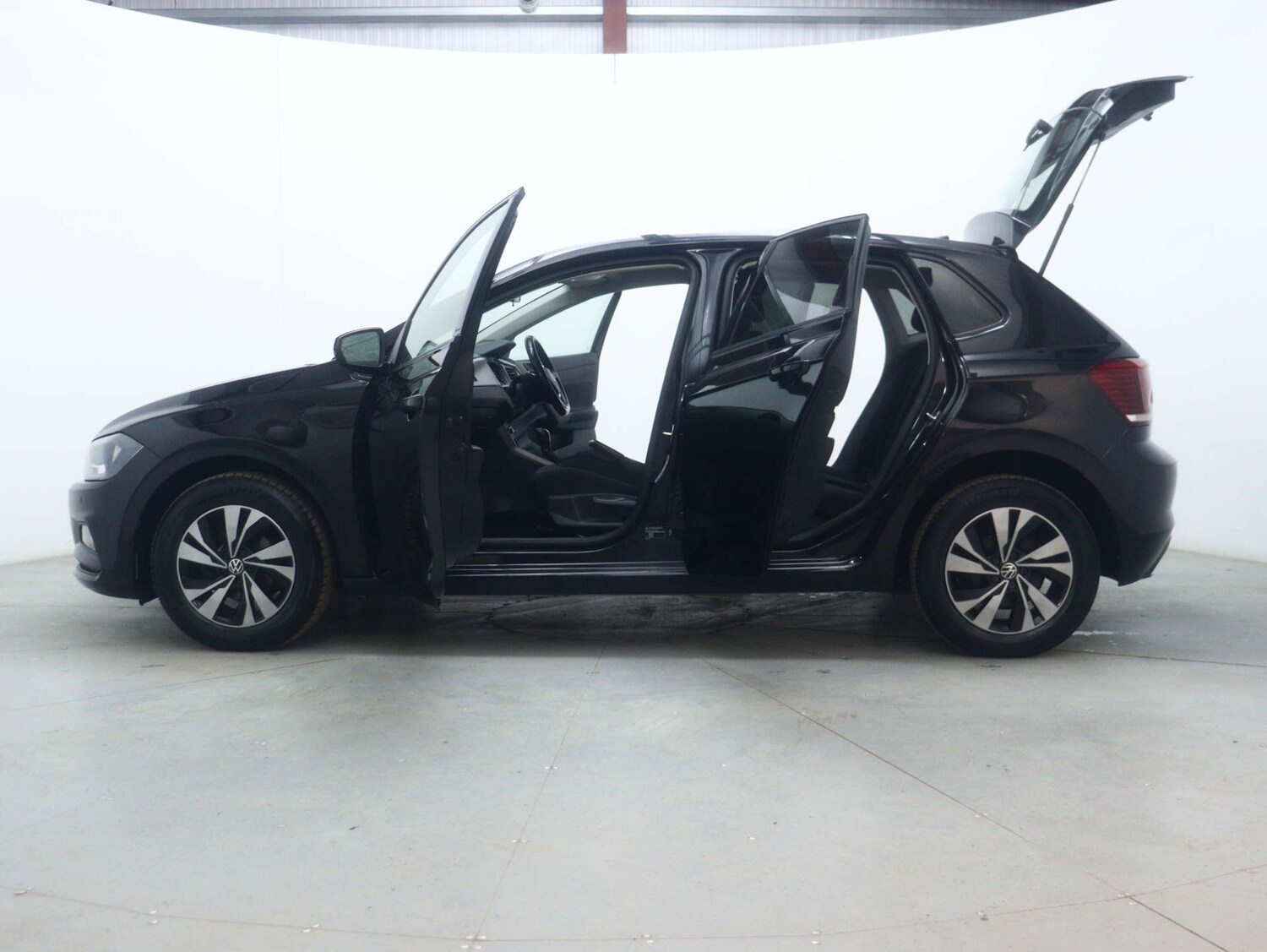 Used Volkswagen Polo 2021 for sale - 77590544: Photo 51