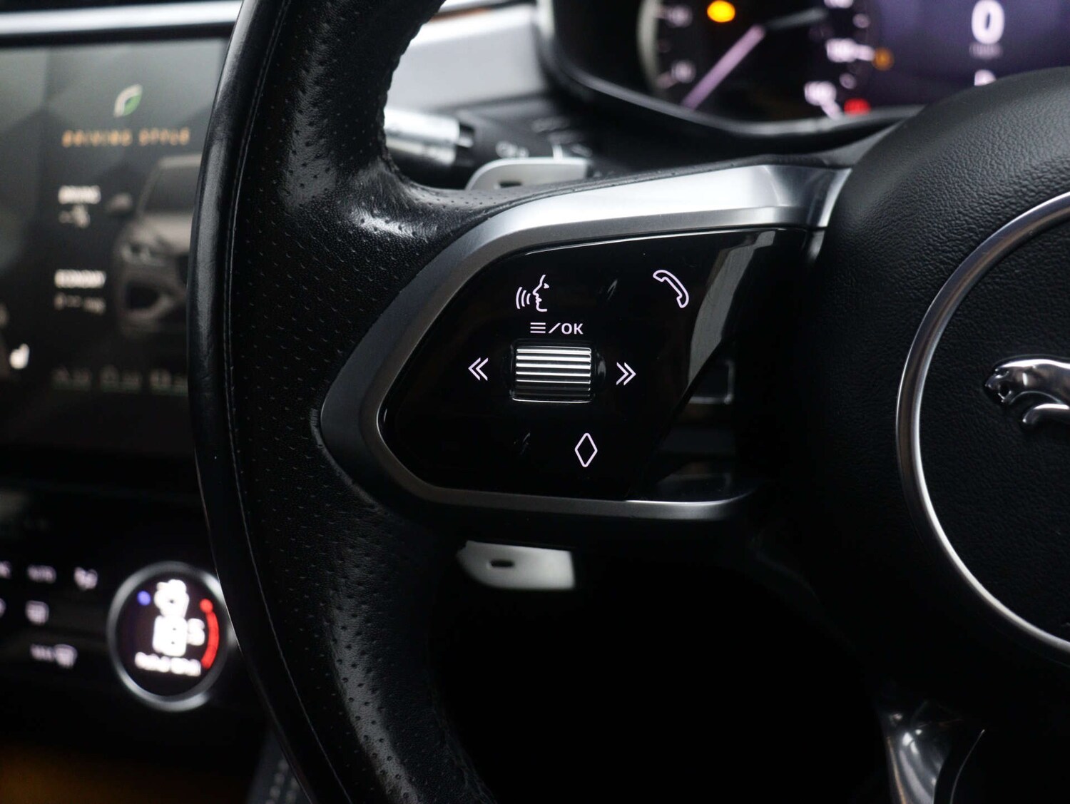 Used Jaguar F-Pace 2021 for sale - 76048849: Photo 34