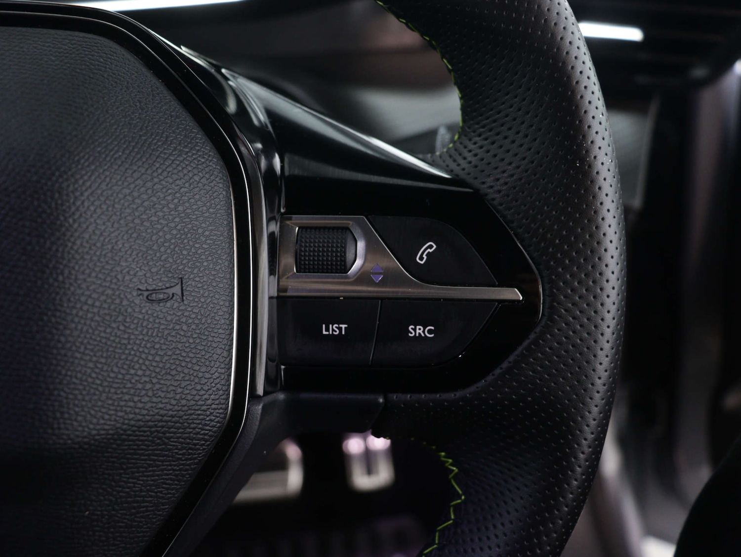 Used Peugeot 208 2023 for sale - 75920622: Photo 32