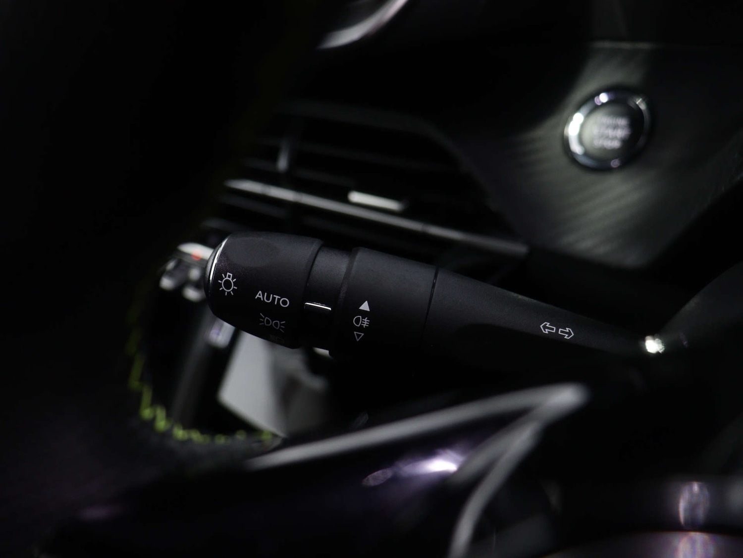 Used Peugeot 208 2023 for sale - 75920622: Photo 33