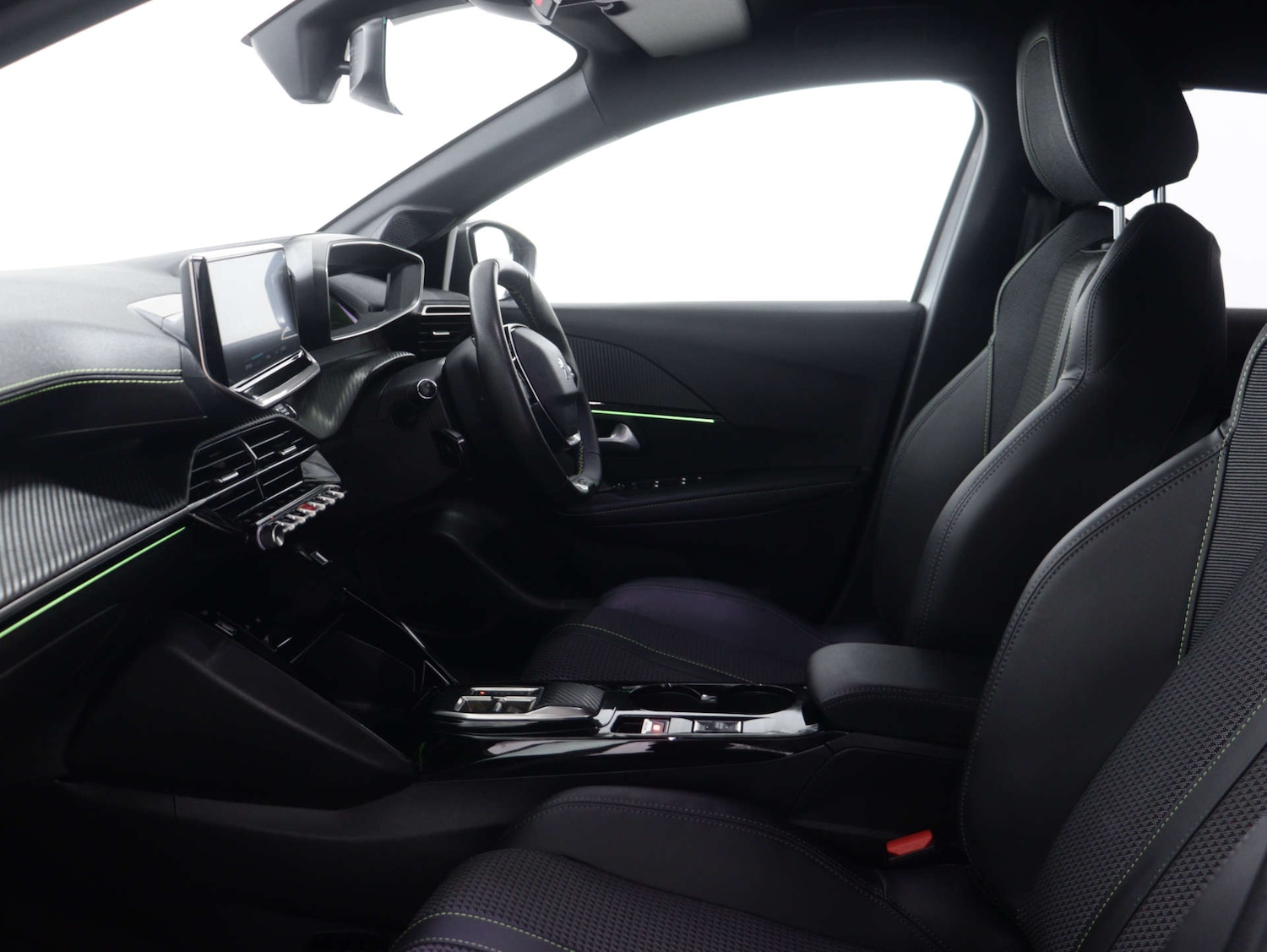 Used Peugeot 208 2023 for sale - 75920622: Photo 42