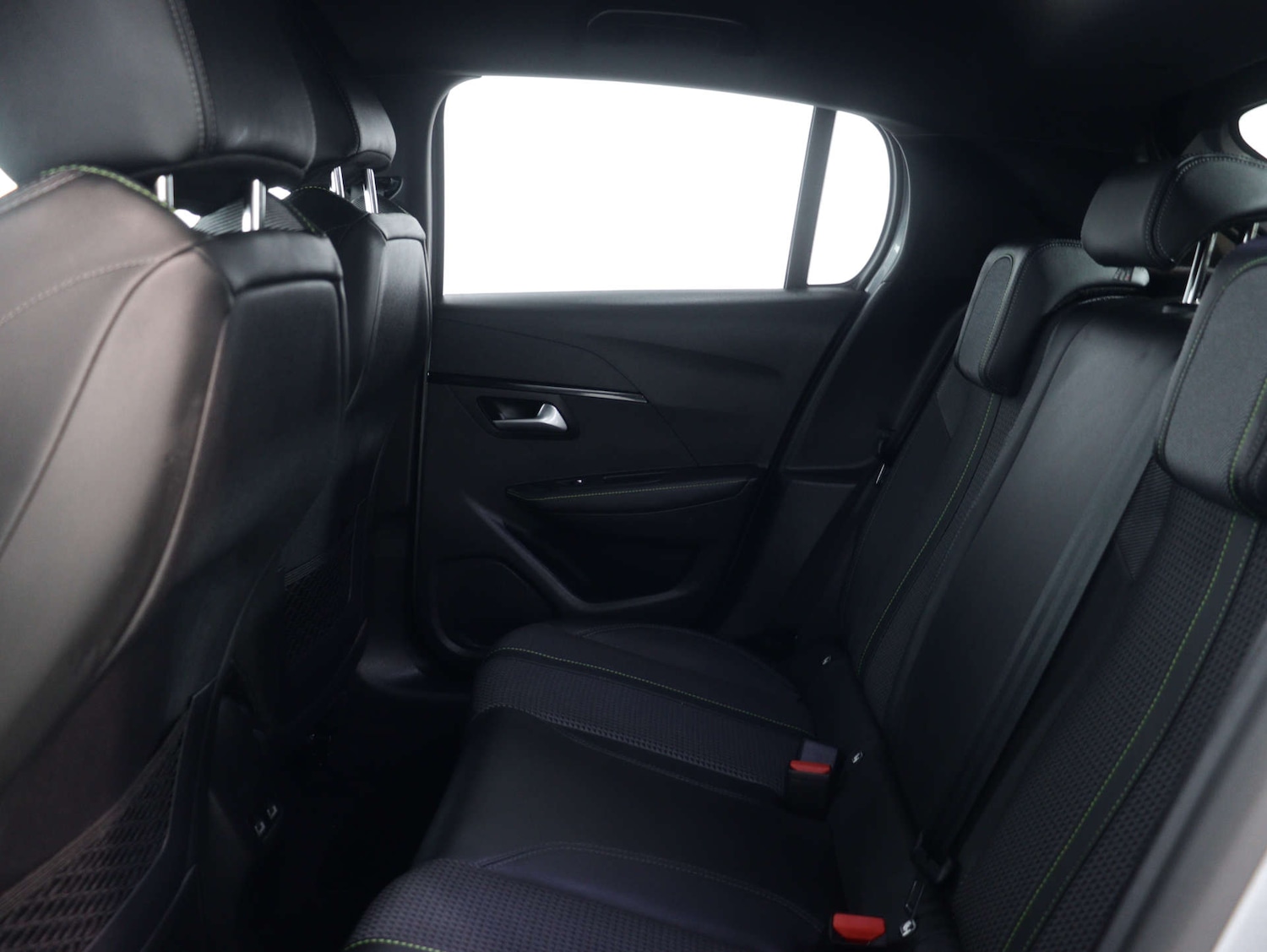 Used Peugeot 208 2023 for sale - 75920622: Photo 45