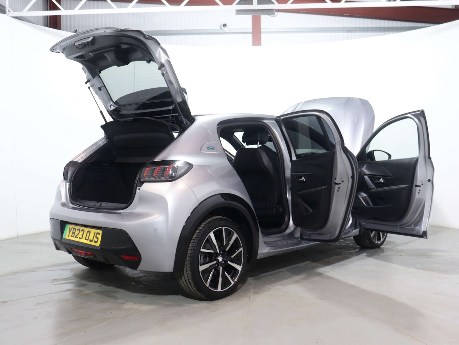 Used Peugeot 208 2023 for sale - 75920622: Photo 56