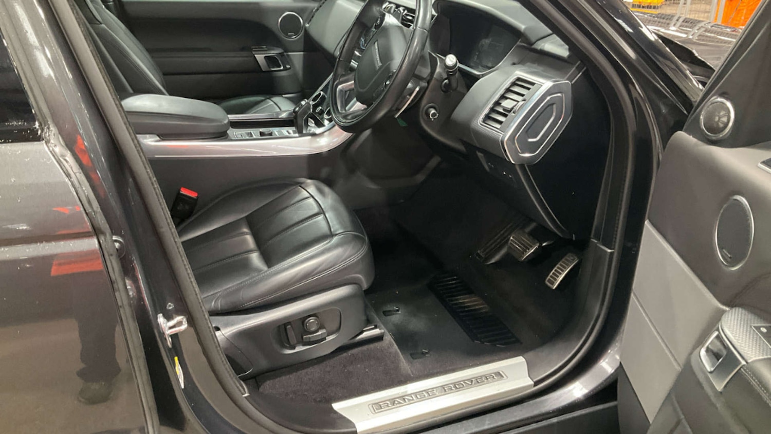 Used Land Rover Range Rover Sport 2020 for sale - 76402701: Photo 11