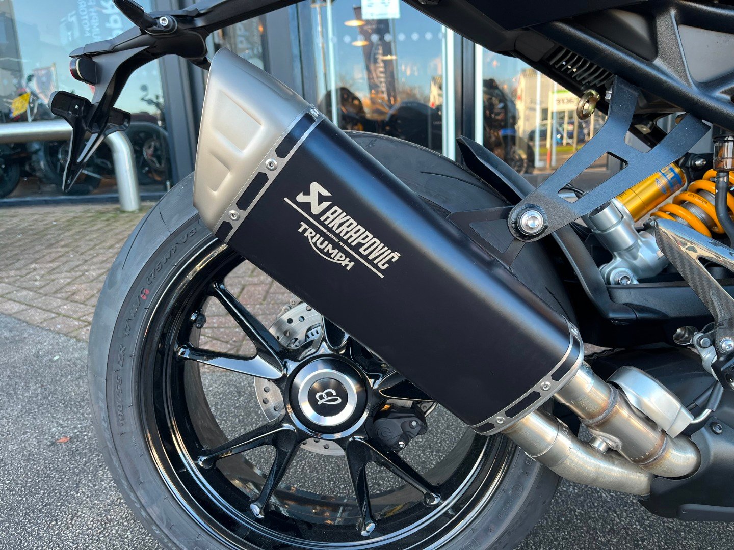 Triumph SPEED TRIPLE 1200 RR BREITLING EDITION