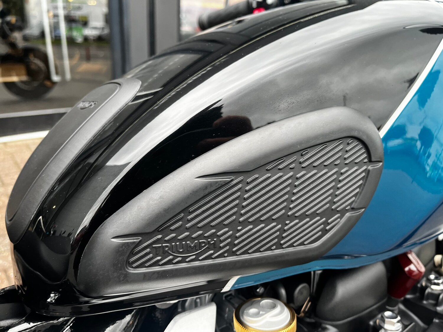 Used Triumph BONNEVILLE BOBBER 2026 for sale - 78683481: Photo 23