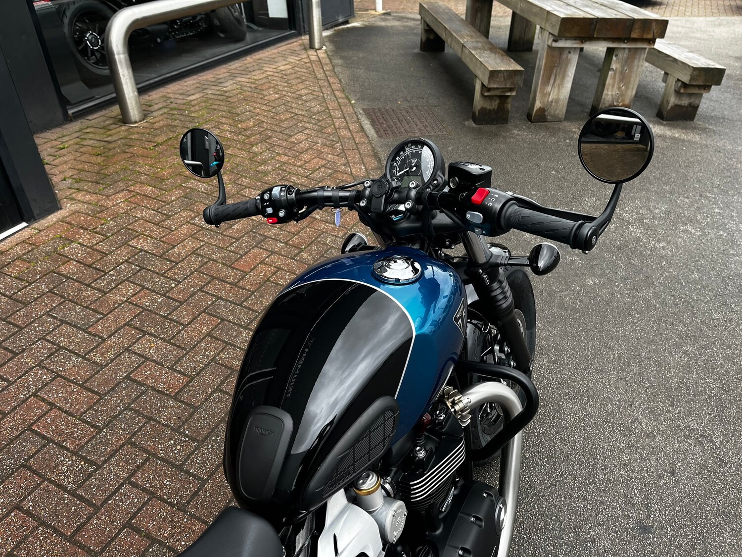 Used Triumph BONNEVILLE BOBBER 2026 for sale - 78683481: Photo 24