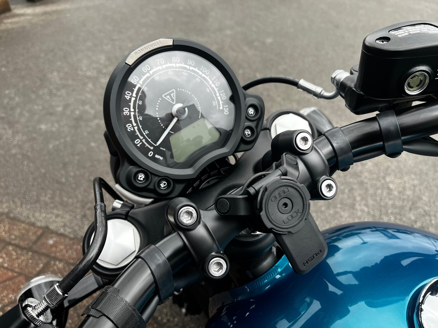 Used Triumph BONNEVILLE BOBBER 2026 for sale - 78683481: Photo 32