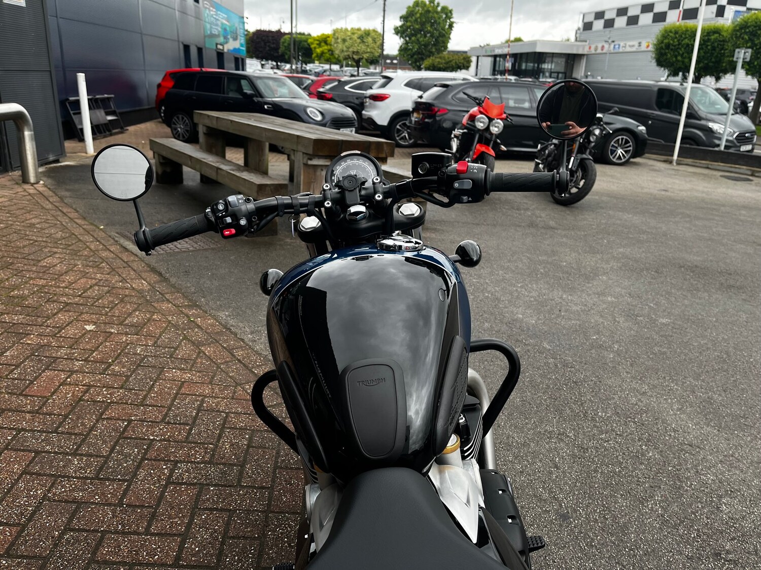 Used Triumph BONNEVILLE BOBBER 2026 for sale - 78683481: Photo 35