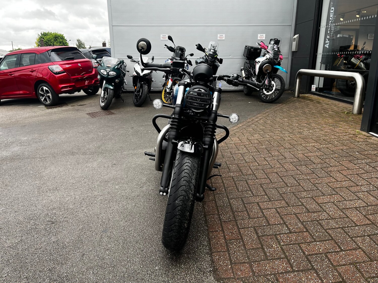 Used Triumph BONNEVILLE BOBBER 2026 for sale - 78683481: Photo 9