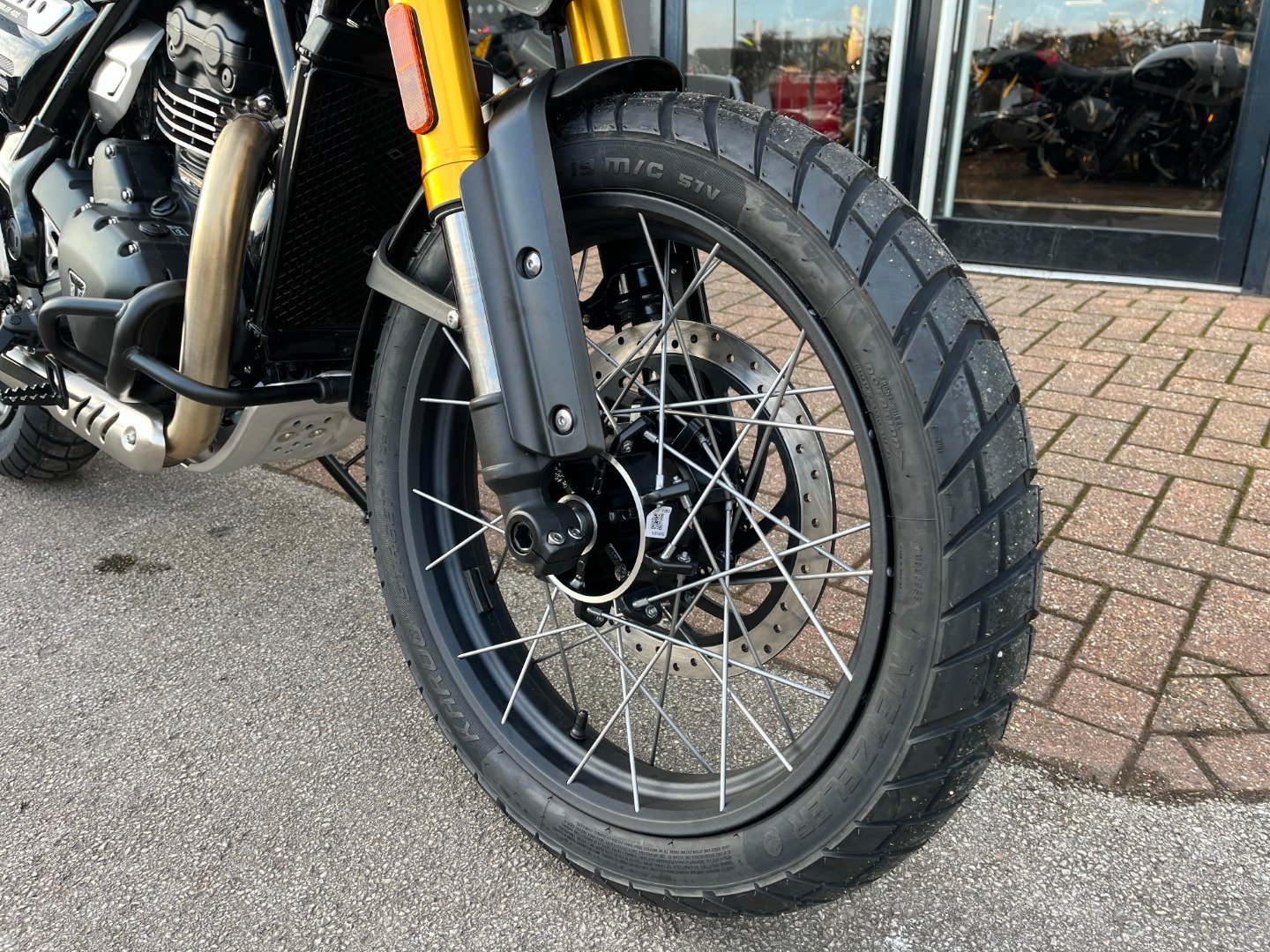 Triumph SCRAMBLER 400 XC