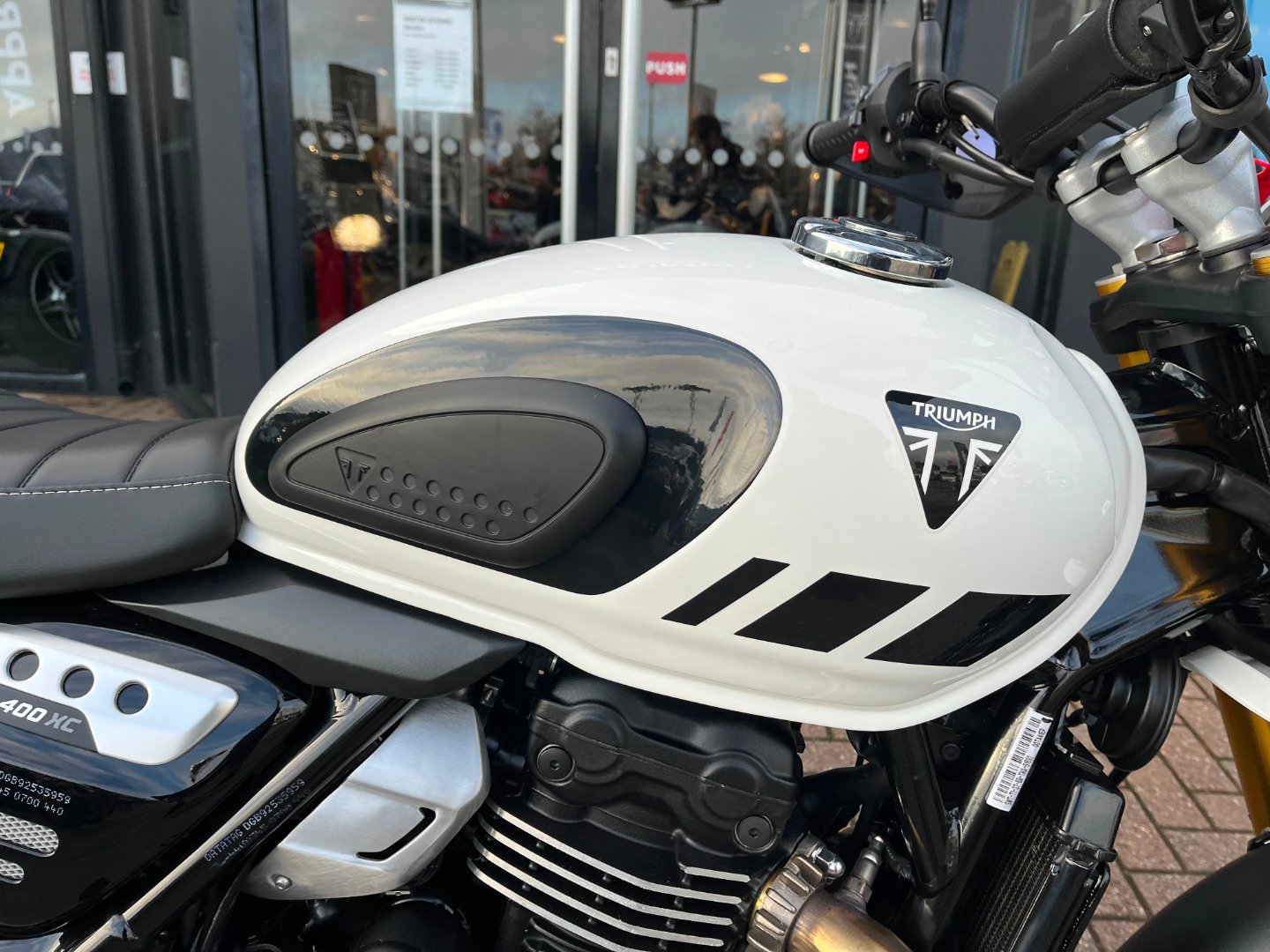 Triumph SCRAMBLER 400 XC