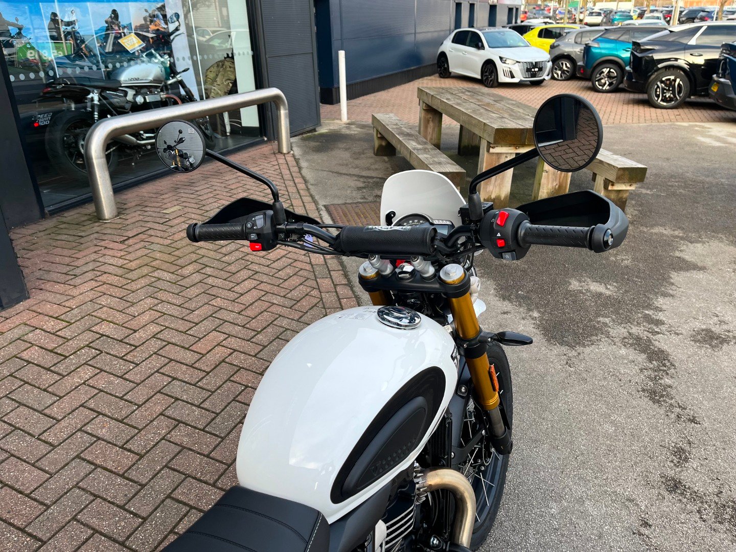 Triumph SCRAMBLER 400 XC