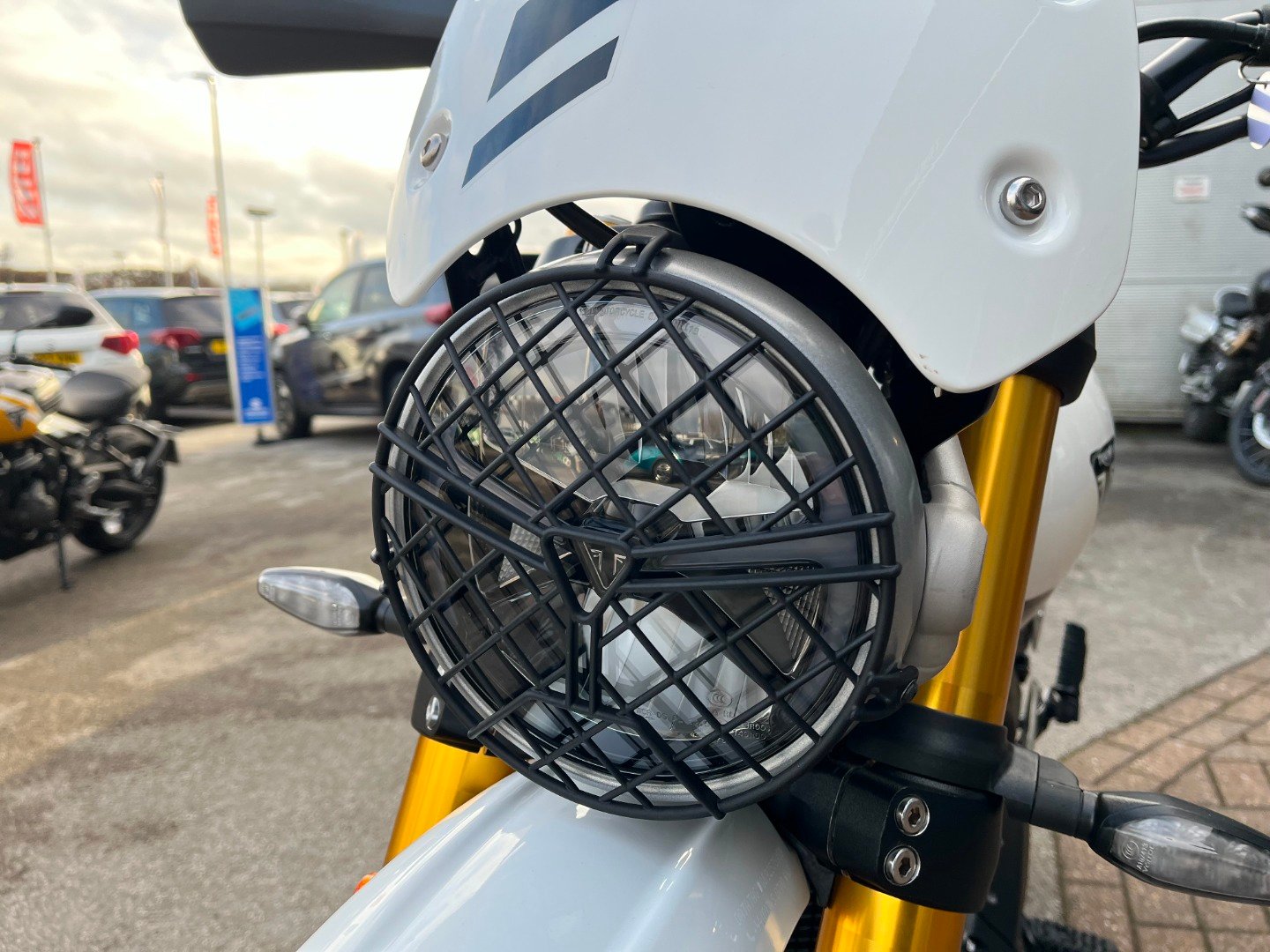 Triumph SCRAMBLER 400 XC